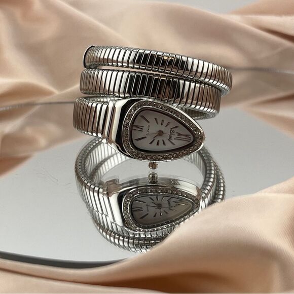 Silver Serpenti-Inspired Wrap Watch – Elegant and Timeless - Picture 4 of 6